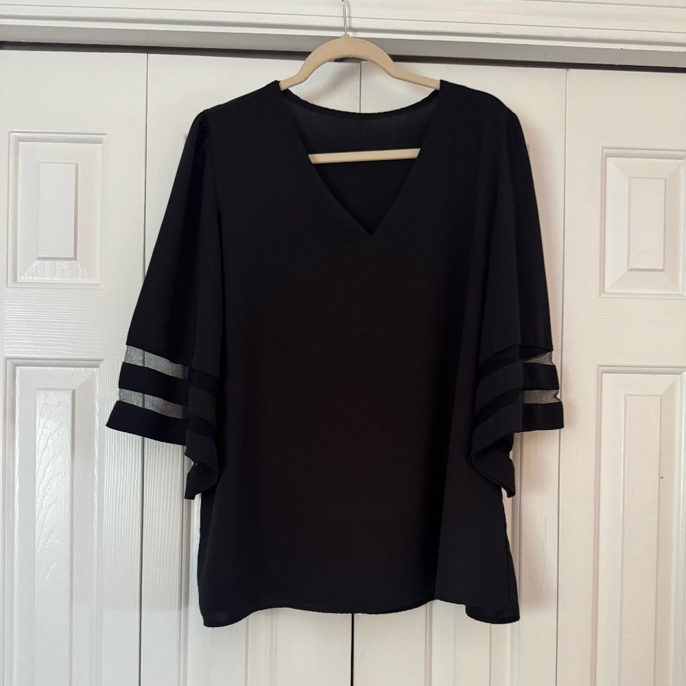 Geometric Design Sleeve Blouse